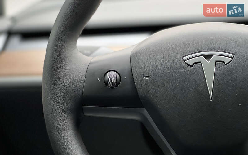 Седан Tesla Model 3 2022 в Львове фото 12 Седан Tesla Model 3 2022 в Львове