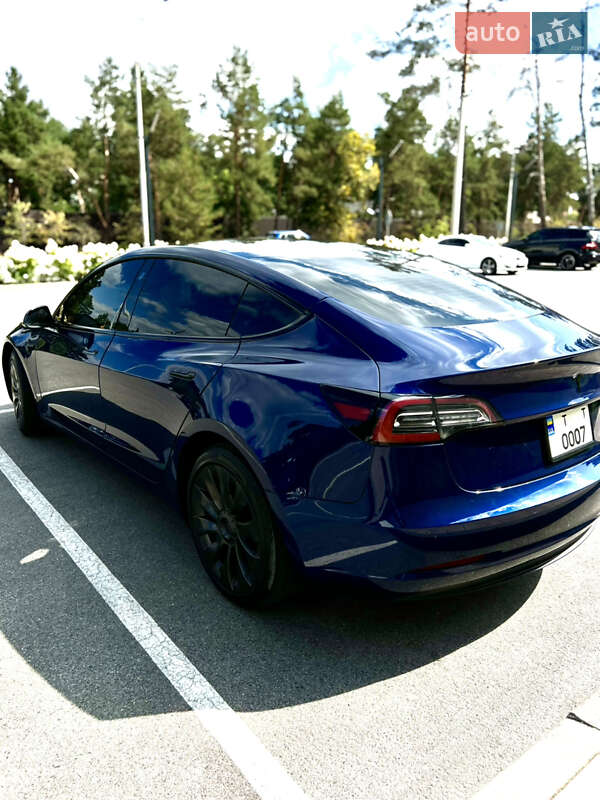 Седан Tesla Model 3 2019 в Обухові