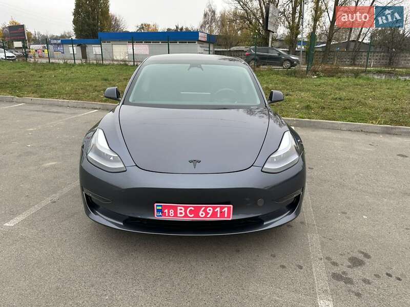 Tesla Model 3 2023