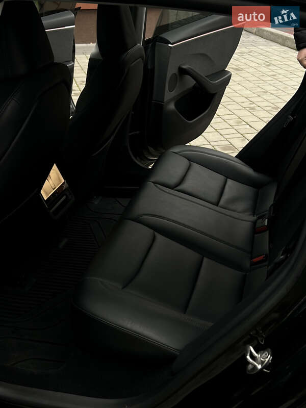 Седан Tesla Model 3 2024 в Івано-Франківську фото 32 Седан Tesla Model 3 2024 в Івано-Франківську