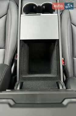 Седан Tesla Model 3 2024 в Ивано-Франковске