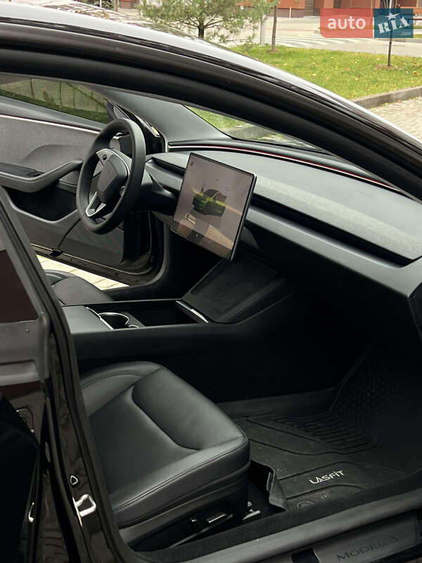 Седан Tesla Model 3 2024 в Івано-Франківську фото 43 Седан Tesla Model 3 2024 в Івано-Франківську
