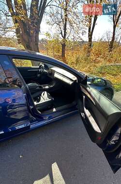Седан Tesla Model 3 2022 в Львове