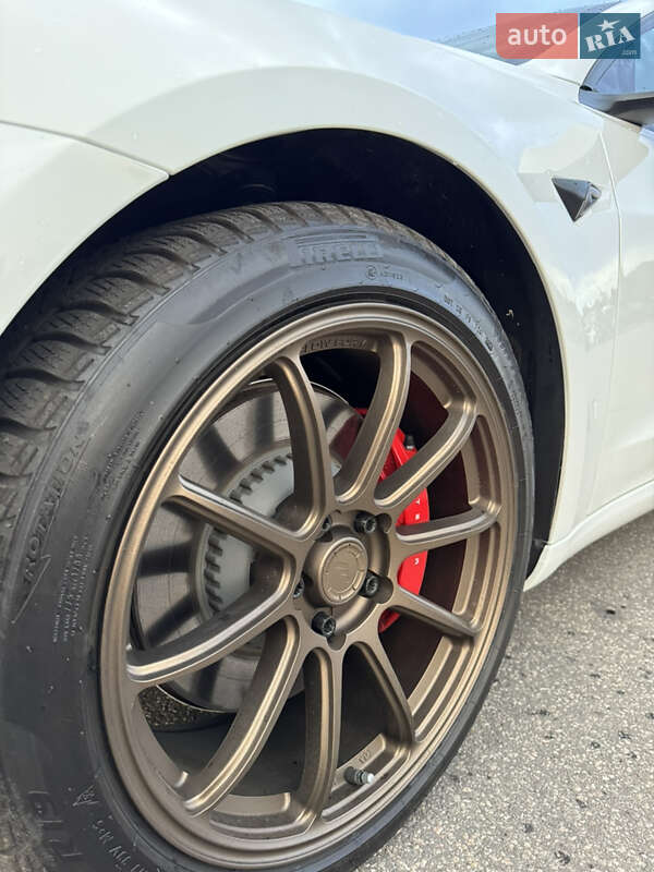 Седан Tesla Model 3 2022 в Харкові