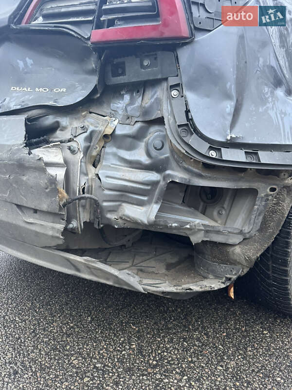 Седан Tesla Model 3 2020 в Днепре