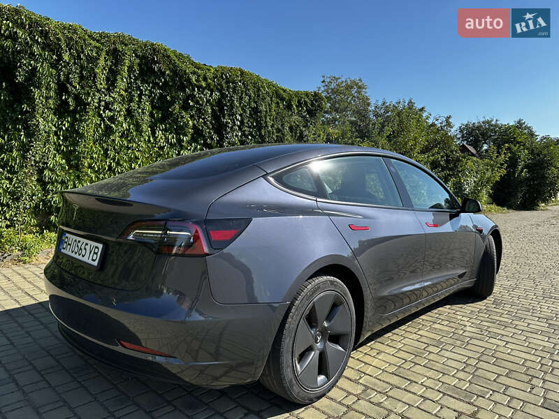 Седан Tesla Model 3 2022 в Одесі