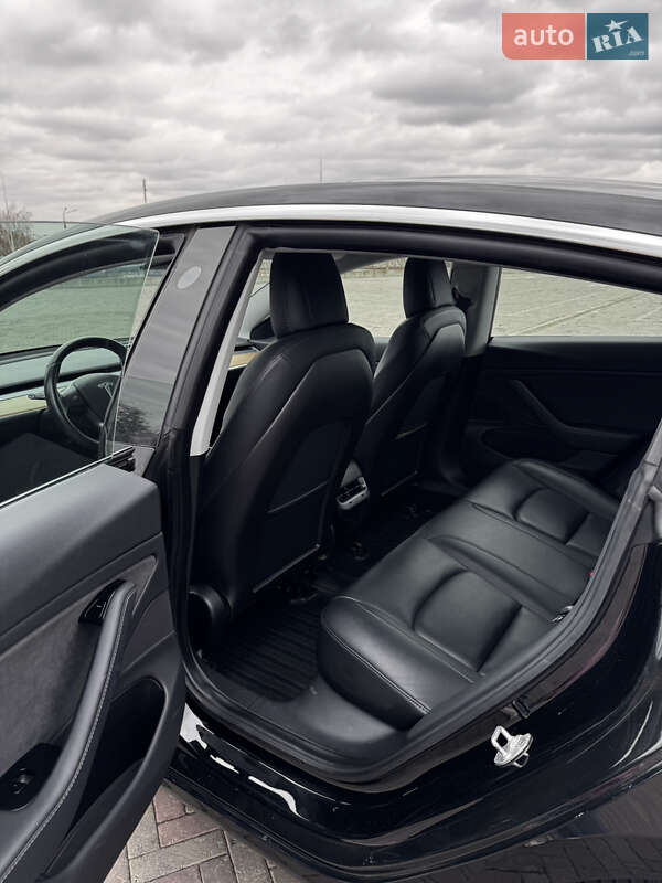 Седан Tesla Model 3 2019 в Харькове
