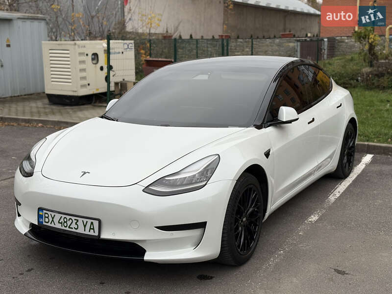 Седан Tesla Model 3 2019 в Кам'янець-Подільському фото 6 Седан Tesla Model 3 2019 в Кам'янець-Подільському