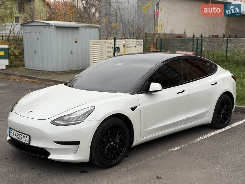 Седан Tesla Model 3 2019 в Кам'янець-Подільському фото 7 Седан Tesla Model 3 2019 в Кам'янець-Подільському