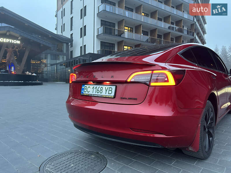 Седан Tesla Model 3 2018 в Трускавці фото 13 Седан Tesla Model 3 2018 в Трускавці
