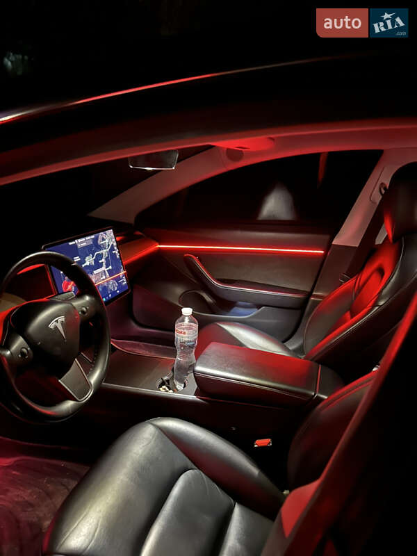 Седан Tesla Model 3 2018 в Трускавці фото 37 Седан Tesla Model 3 2018 в Трускавці
