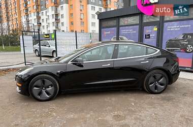 Седан Tesla Model 3 2018 в Виннице