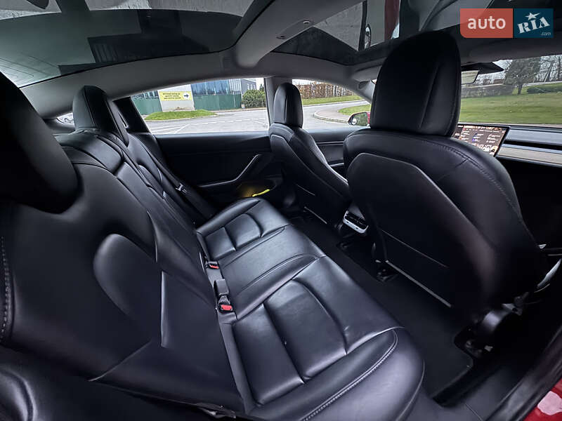 Седан Tesla Model 3 2018 в Києві фото 12 Седан Tesla Model 3 2018 в Києві