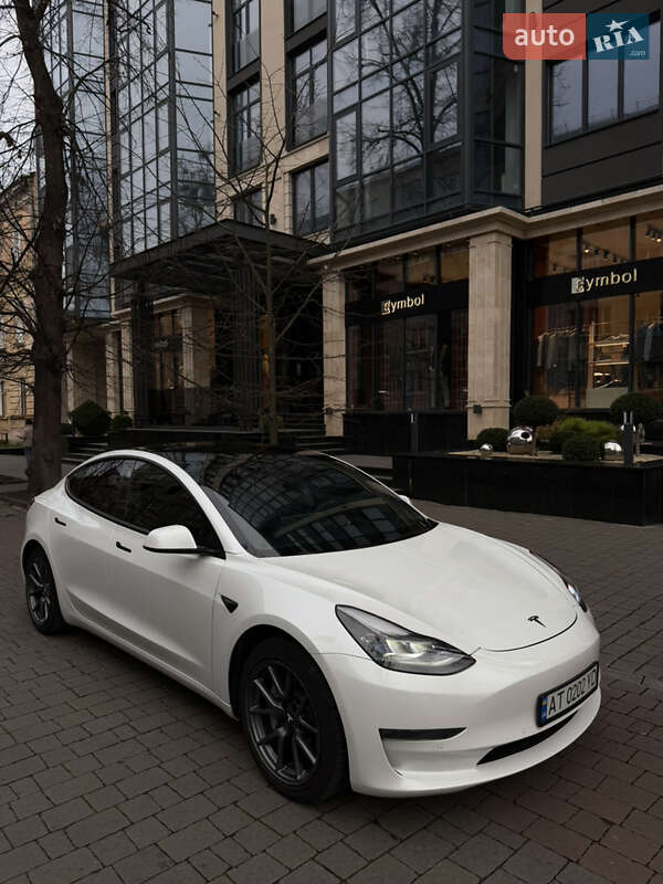 Седан Tesla Model 3 2021 в Івано-Франківську фото 3 Седан Tesla Model 3 2021 в Івано-Франківську