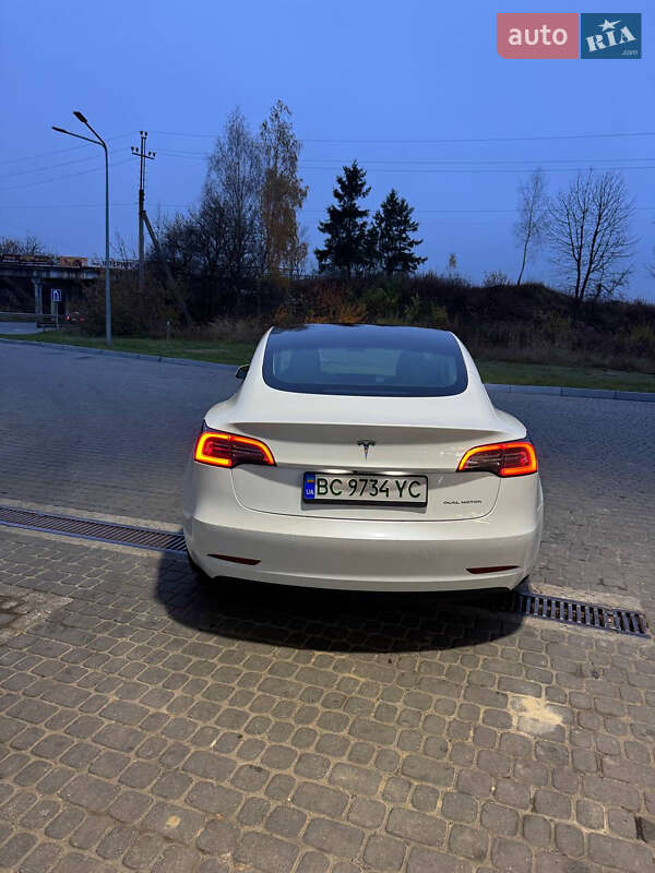 Седан Tesla Model 3 2021 в Львове фото 10 Седан Tesla Model 3 2021 в Львове