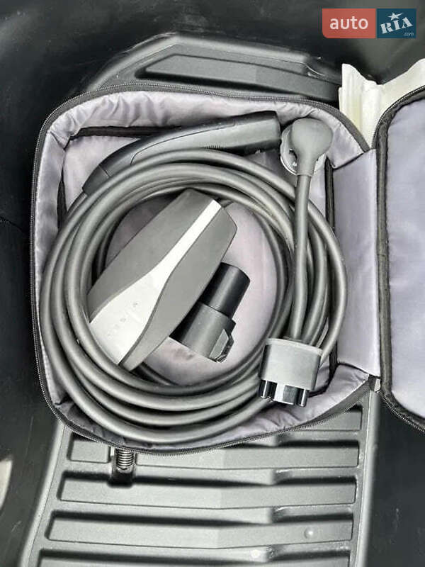 Седан Tesla Model 3 2020 в Киеве фото 8 Седан Tesla Model 3 2020 в Киеве