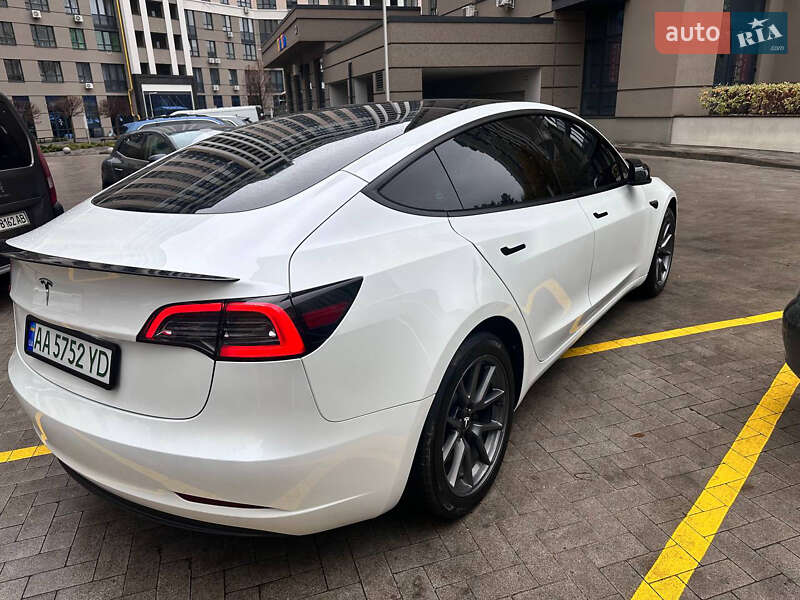 Седан Tesla Model 3 2023 в Ірпені фото 3 Седан Tesla Model 3 2023 в Ірпені