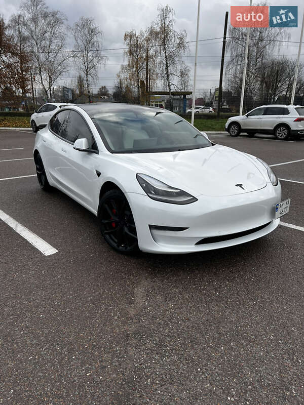 Седан Tesla Model 3 2019 в Житомирі