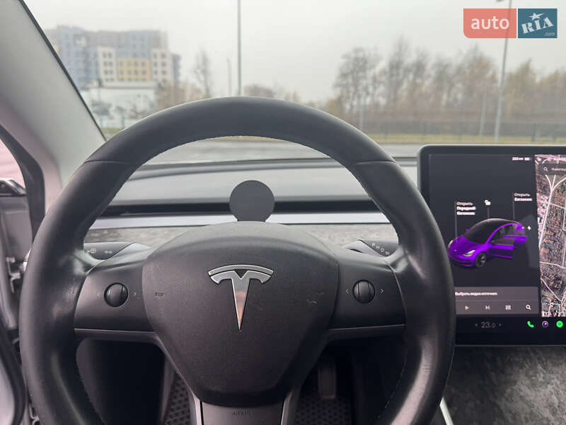 Седан Tesla Model 3 2018 в Пустомытах