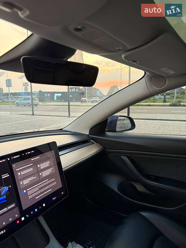 Седан Tesla Model 3 2018 в Луцьку фото 16 Седан Tesla Model 3 2018 в Луцьку