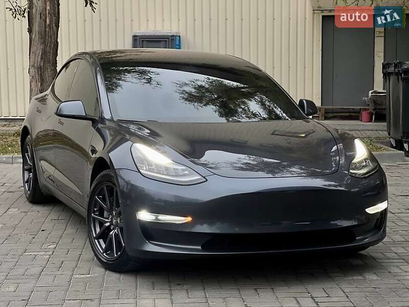 Седан Tesla Model 3 2018 в Львове фото 3 Седан Tesla Model 3 2018 в Львове