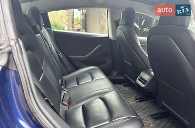 Седан Tesla Model 3 2019 в Киеве