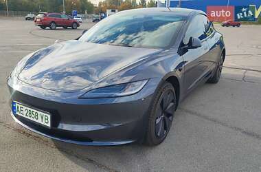 Седан Tesla Model 3 2024 в Дніпрі