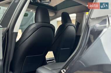 Седан Tesla Model 3 2024 в Києві
