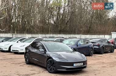 Седан Tesla Model 3 2024 в Києві