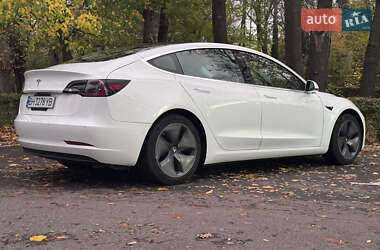 Седан Tesla Model 3 2020 в Одесі