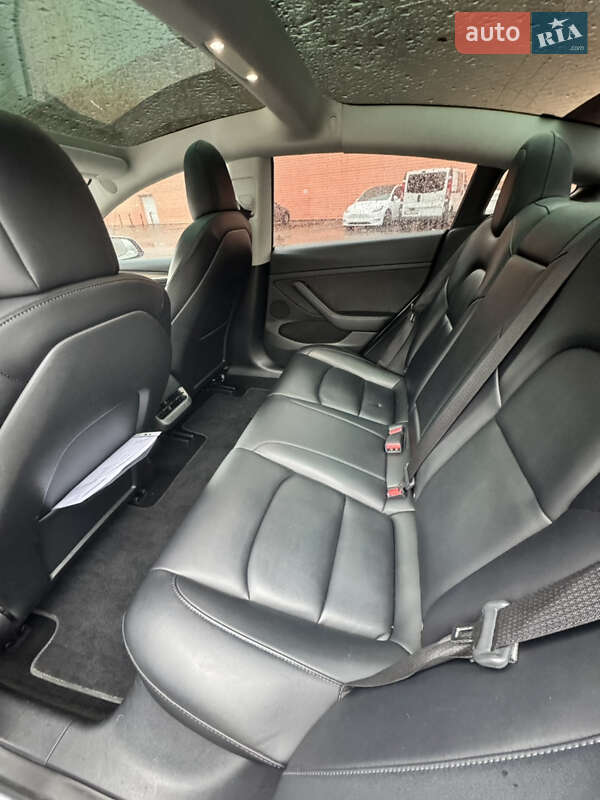 Седан Tesla Model 3 2022 в Киеве фото 15 Седан Tesla Model 3 2022 в Киеве
