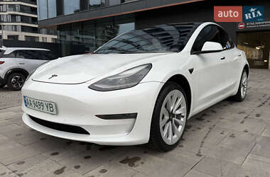 Седан Tesla Model 3 2021 в Киеве