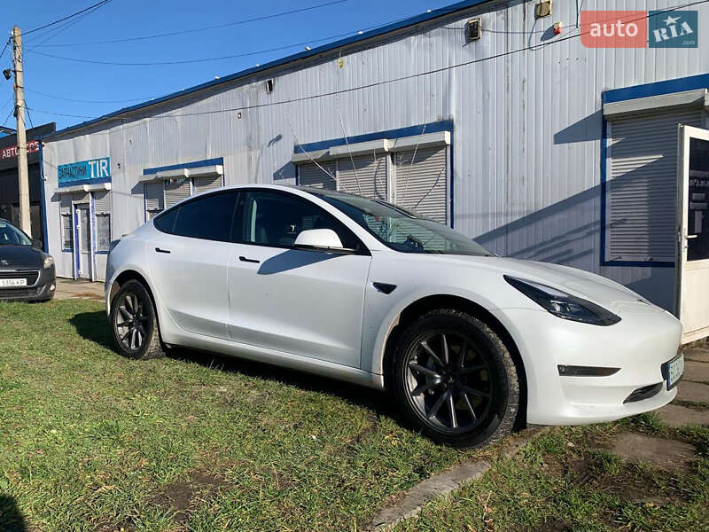 Седан Tesla Model 3 2018 в Львові фото 4 Седан Tesla Model 3 2018 в Львові