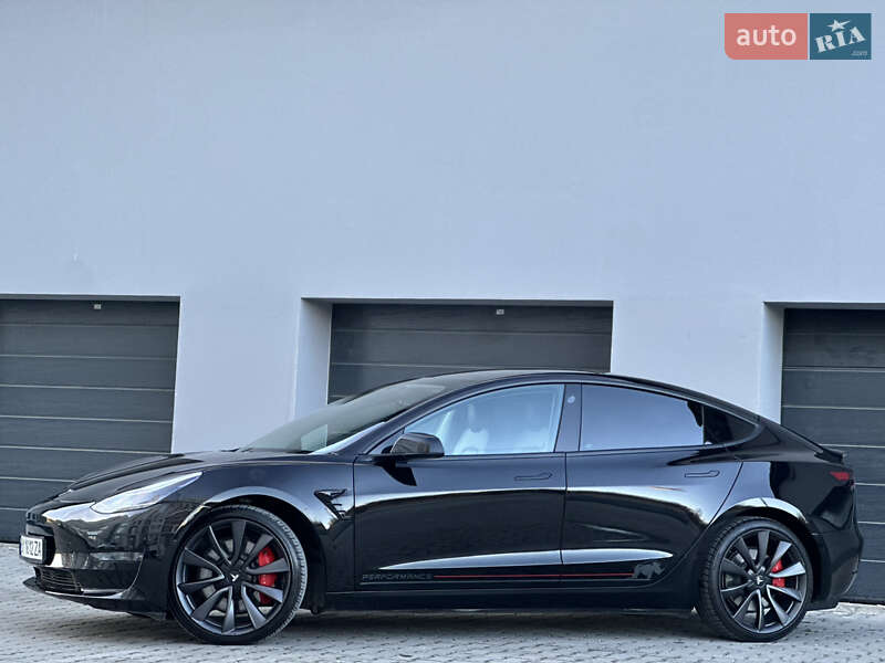 Седан Tesla Model 3 2019 в Тернополі
