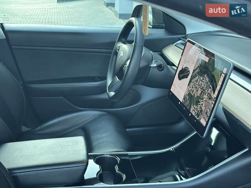 Седан Tesla Model 3 2019 в Тернополі