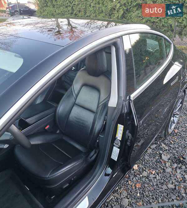 Седан Tesla Model 3 2019 в Луцьку фото 8 Седан Tesla Model 3 2019 в Луцьку