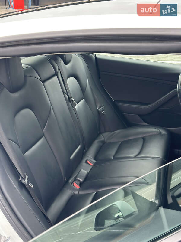 Седан Tesla Model 3 2021 в Дубно фото 12 Седан Tesla Model 3 2021 в Дубно