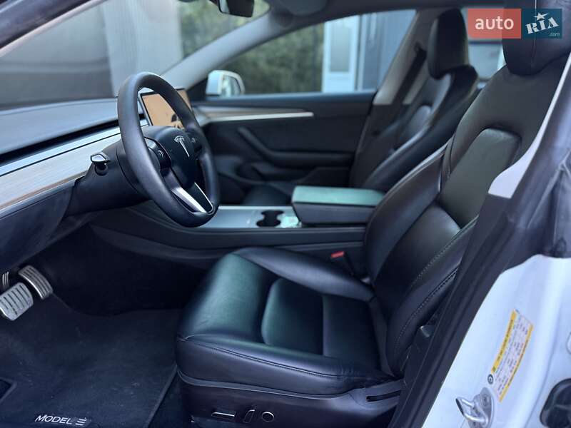 Седан Tesla Model 3 2023 в Львові фото 31 Седан Tesla Model 3 2023 в Львові