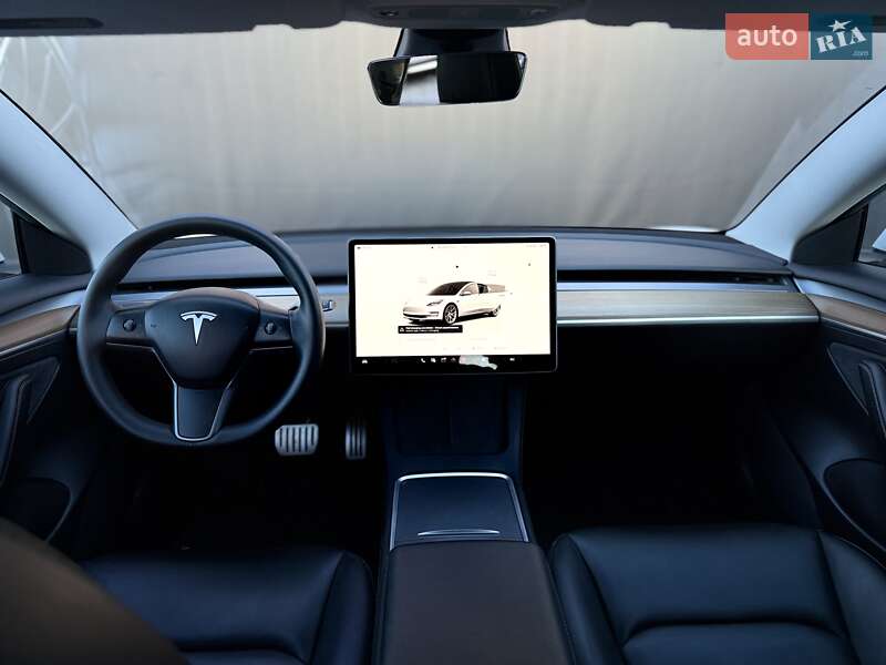 Седан Tesla Model 3 2023 в Львові фото 40 Седан Tesla Model 3 2023 в Львові