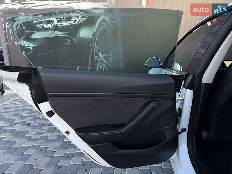 Седан Tesla Model 3 2023 в Львові фото 63 Седан Tesla Model 3 2023 в Львові