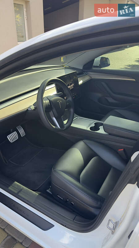Седан Tesla Model 3 2022 в Києві