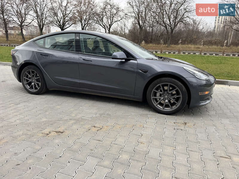 Седан Tesla Model 3 2022 в Рівному фото 8 Седан Tesla Model 3 2022 в Рівному