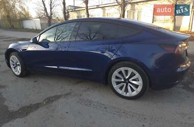Седан Tesla Model 3 2021 в Ивано-Франковске