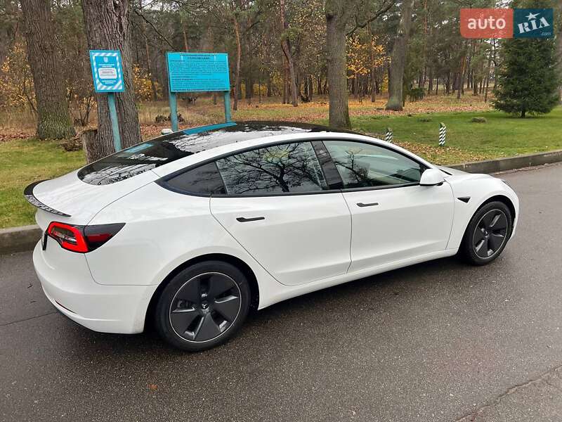 Седан Tesla Model 3 2021 в Киеве фото 5 Седан Tesla Model 3 2021 в Киеве