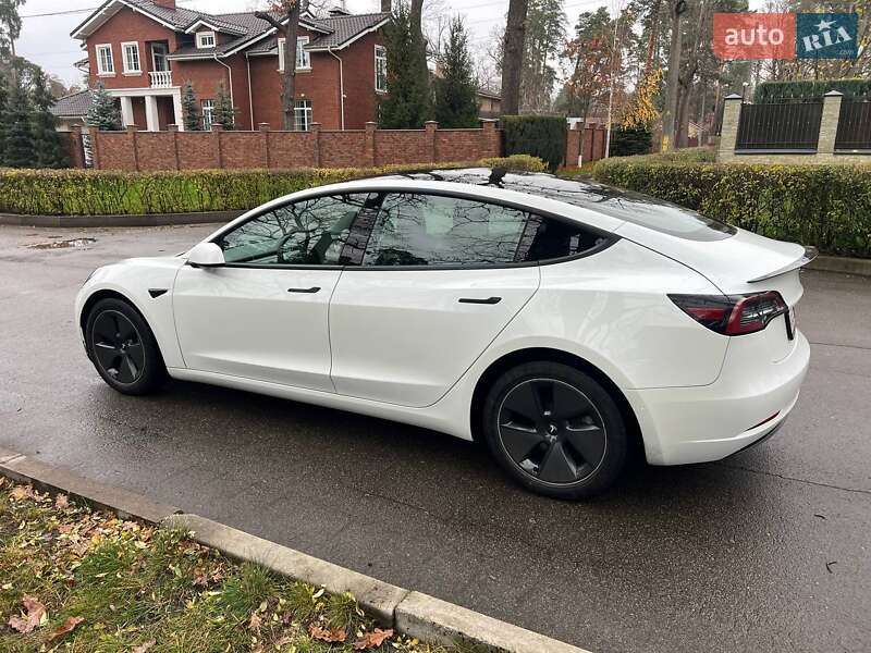Седан Tesla Model 3 2021 в Киеве фото 10 Седан Tesla Model 3 2021 в Киеве