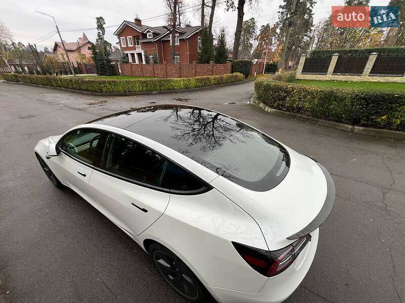 Седан Tesla Model 3 2021 в Киеве фото 26 Седан Tesla Model 3 2021 в Киеве