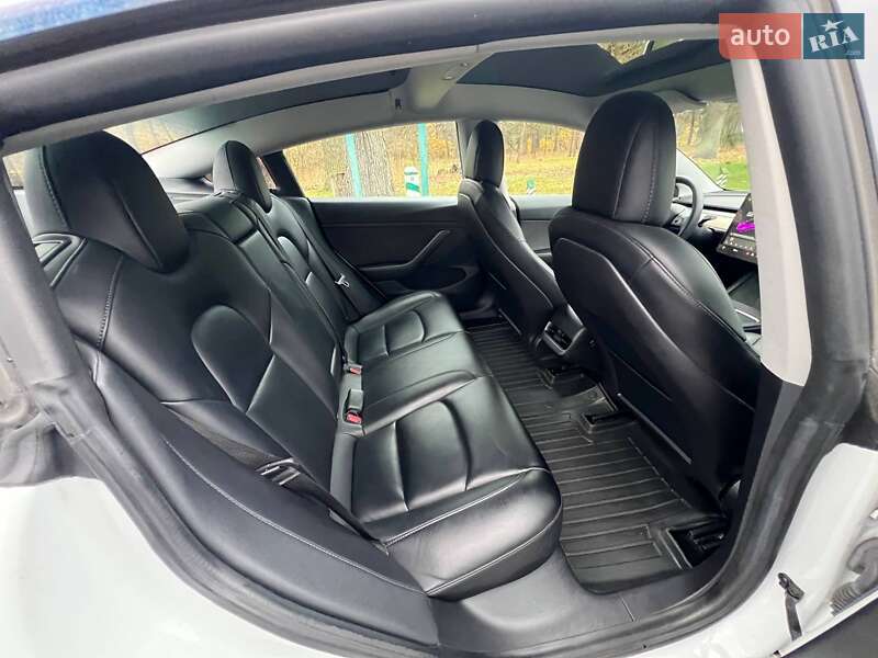 Седан Tesla Model 3 2021 в Киеве фото 30 Седан Tesla Model 3 2021 в Киеве