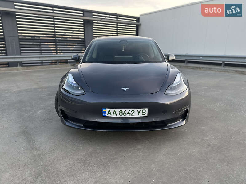 Седан Tesla Model 3 2022 в Киеве фото 4 Седан Tesla Model 3 2022 в Киеве