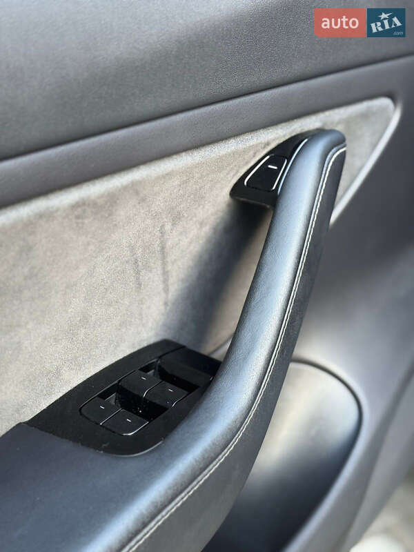 Седан Tesla Model 3 2019 в Самборі фото 17 Седан Tesla Model 3 2019 в Самборі