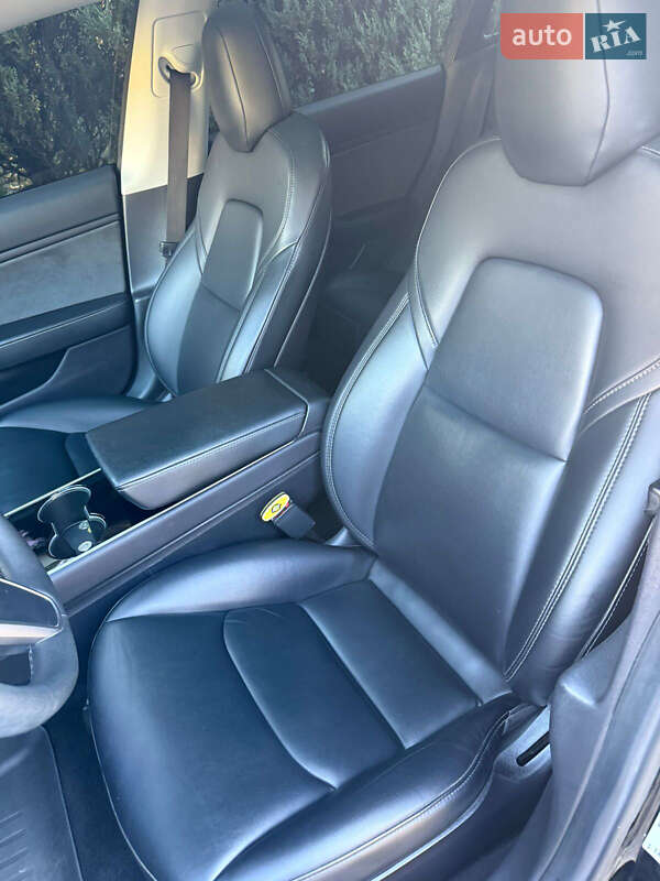 Седан Tesla Model 3 2019 в Самборі фото 24 Седан Tesla Model 3 2019 в Самборі